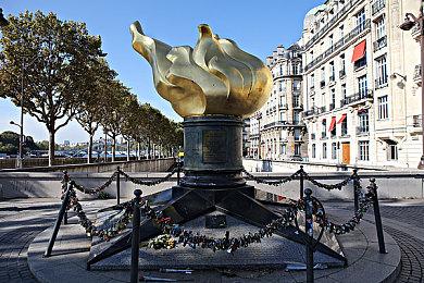 《机甲战魔 神话之裔》融合系统详细介绍影片公开！